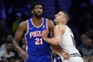 恩……恩基奇？恩比德复出首秀半场9分5板7助3断填满数据栏