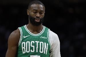 科塔:杰伦·布朗心态很好比赛水平已提升到新高度 他是个硬茬子