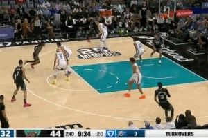 这是你的特点！莫兰特单打切特 闪电突破轻松左手上篮！