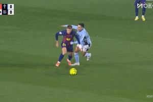 赛前临时换人!巴萨官方:奥尔莫替代卡萨多成为本场首发